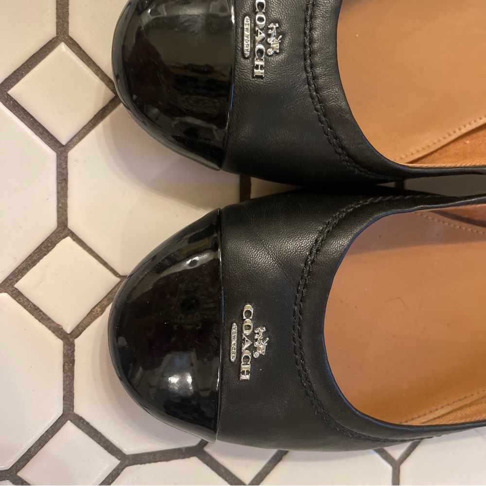 Coach flats